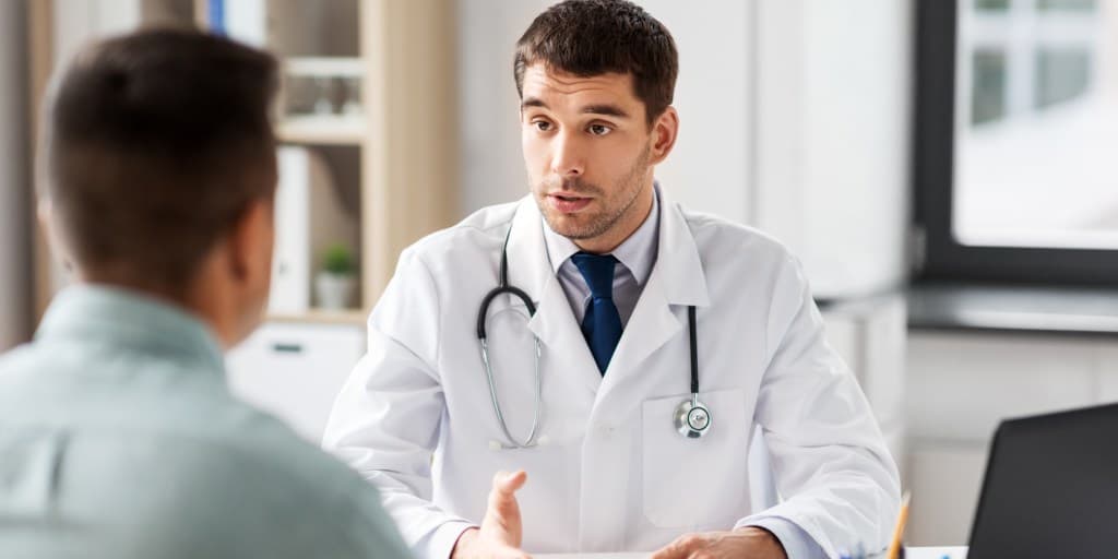 ucho, budowa i funkcje pacjent u lekarza